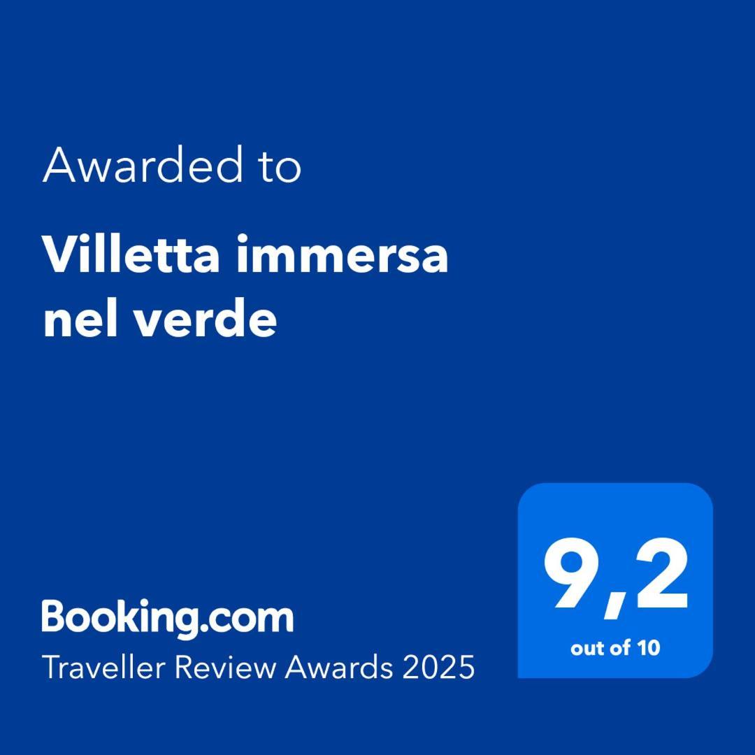 Villetta Immersa Nel Verde 皮亚扎-阿尔梅里纳 外观 照片